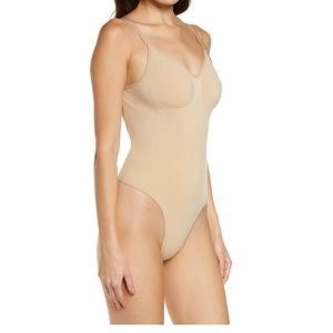 SKIMS Low Back Thong Bodysuit